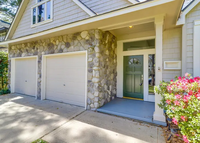 Hot Tub, Fire Pit: Retreat In The Woodlands!